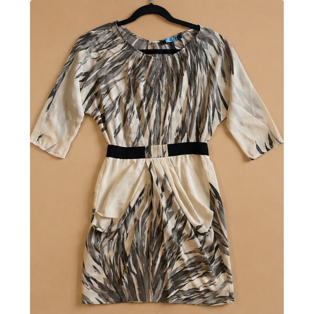 BCBGMAXAZRIA Destiny Silk Mini Dress Sz 2 Gray Ivory Abstract Print Boho Luxe